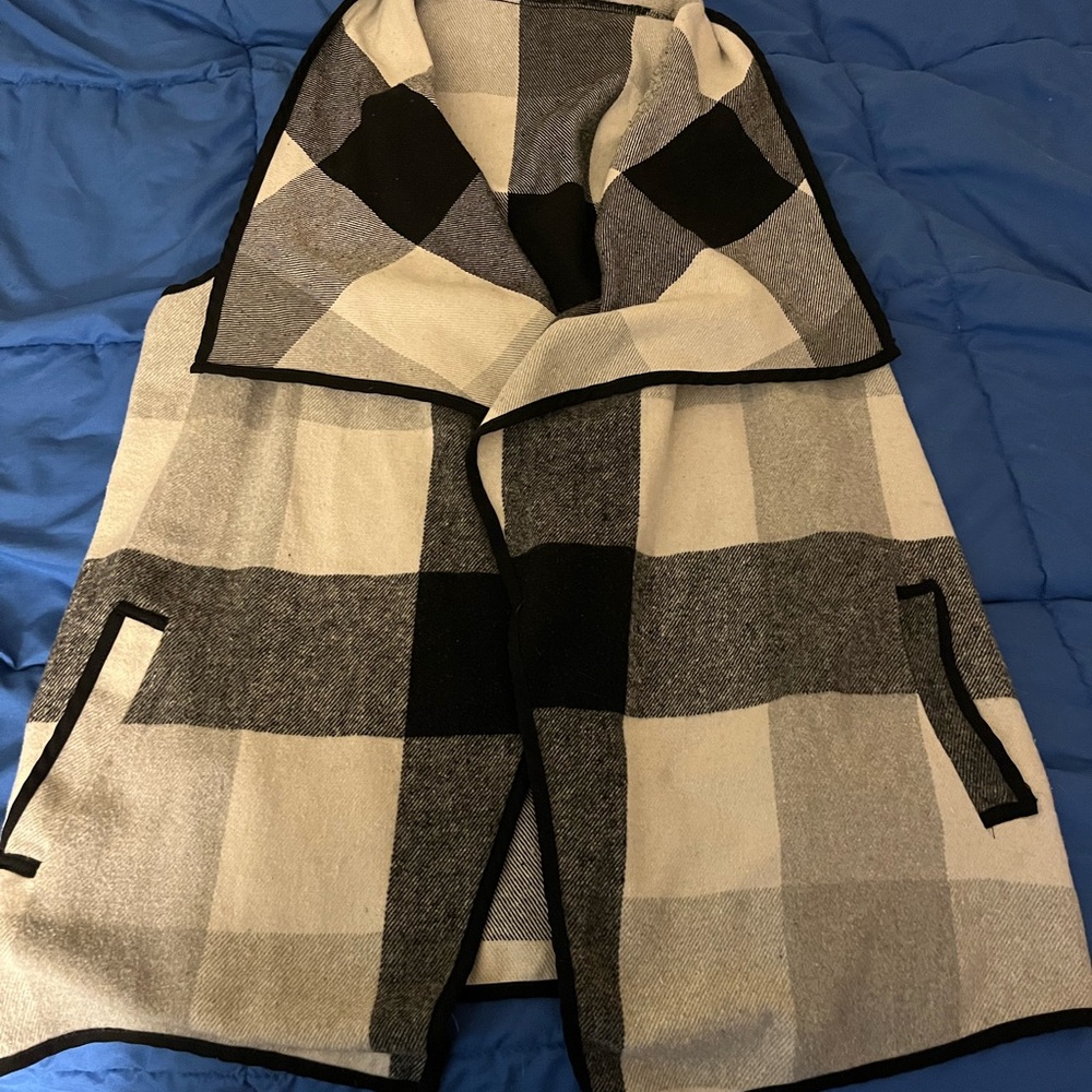 Brand new sweater size xl